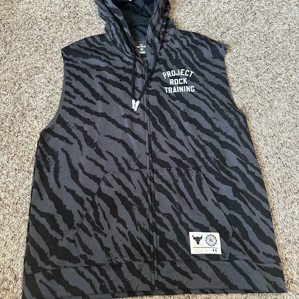 Under Armour Project Rock Rival Fleece Sleeveless Mens XXL  Tiger Stripe Hoodie